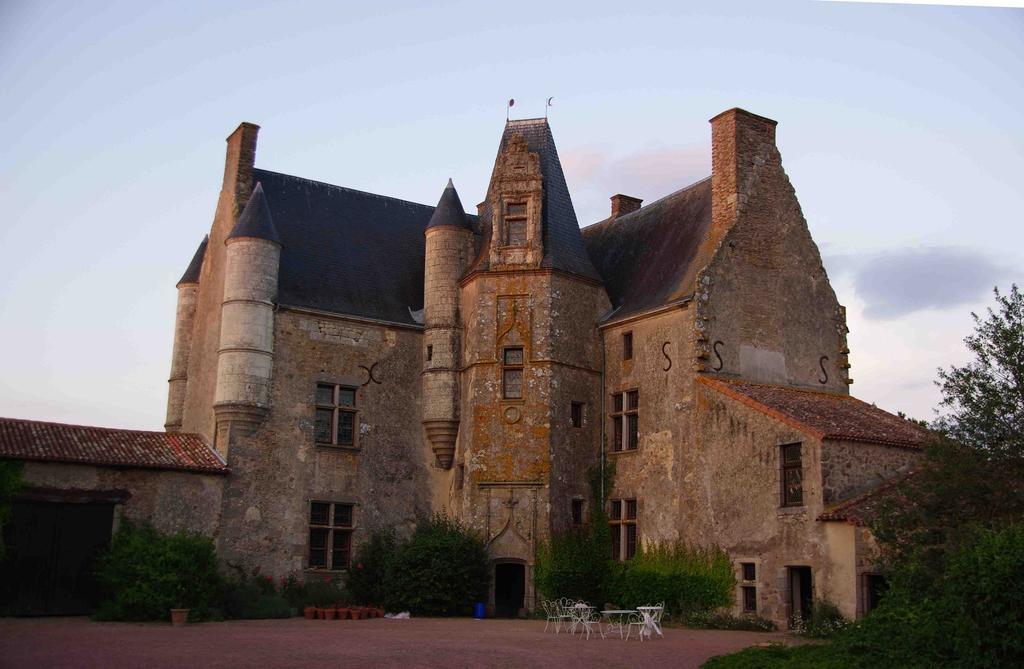 Chateau De Vermette Hotel La Chapelle-Gaudin Exterior foto